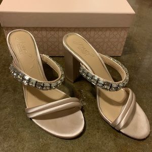 Jewel Badgley Mischka slip on heels